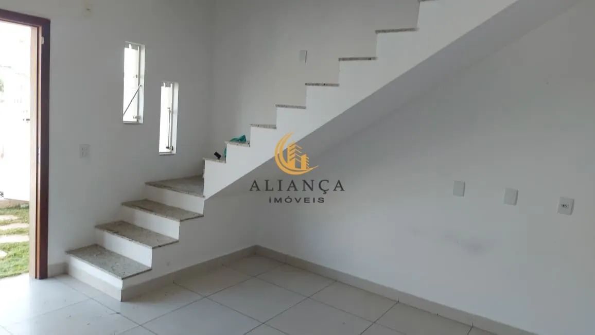 Sobrado com 3 dormitórios e quintal na Nova Palhoça - Foto 4
