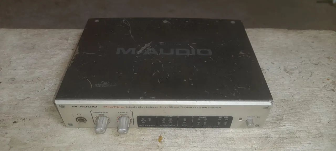 Amplificador de contrabaixo 