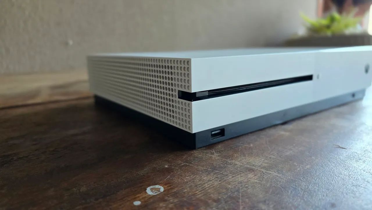 XBOX One S 1TB - Foto 3