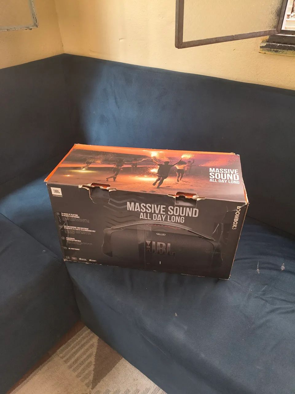 Vendo uma Caixa bombox3 