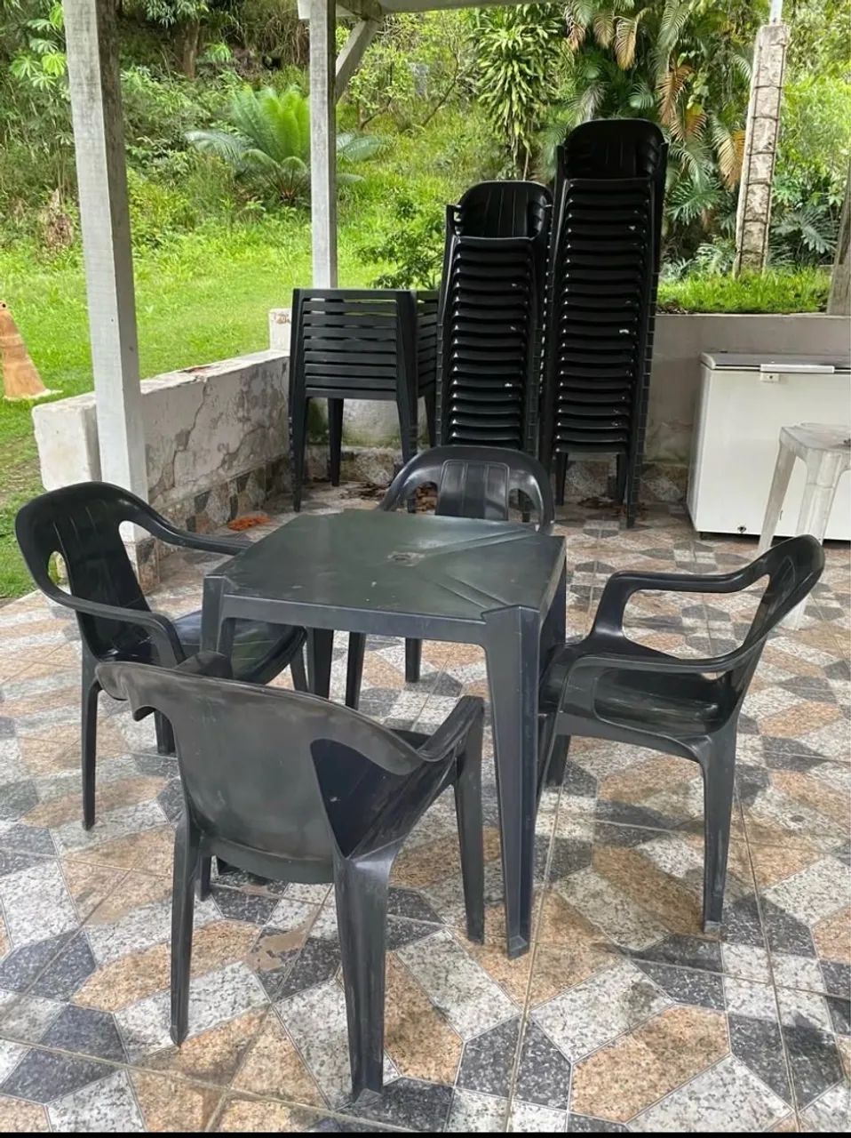 Jogo de mesa com cadeiras - Foto 3
