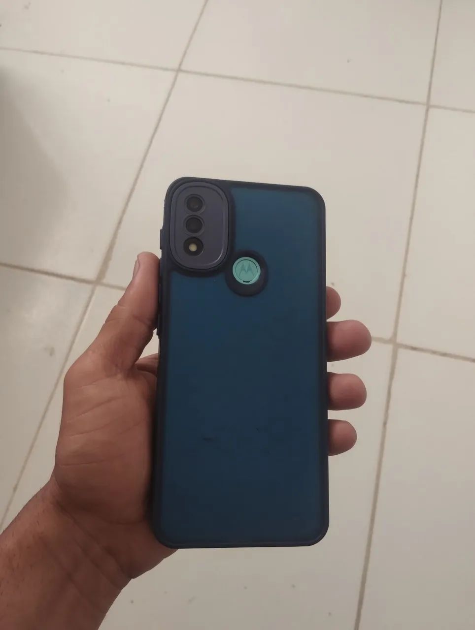 Celular moto e20 todo perfeito  - Foto 2