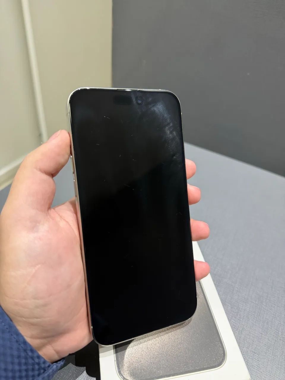 iPhone 15 Pro Max - Foto 2