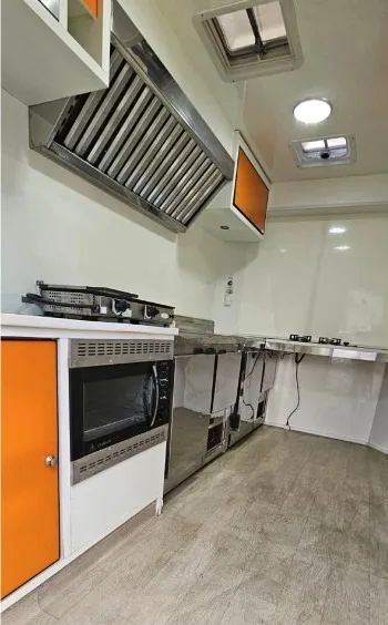 FOOD TRUCK - EXCELENTES CONDIÇÕES - Foto 3
