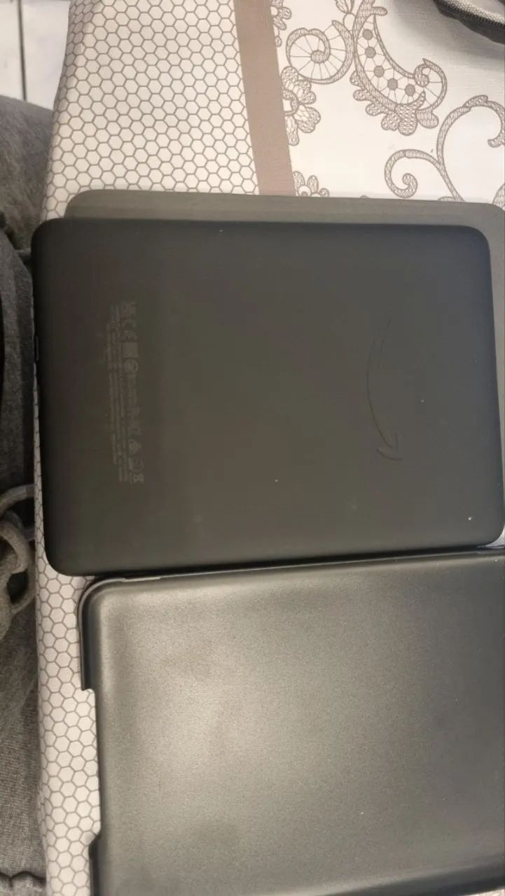 Kindle Paperwhite 12ª Geração 16GB (Tela 7", 2024) + Capa + Película + Cabo - Foto 4