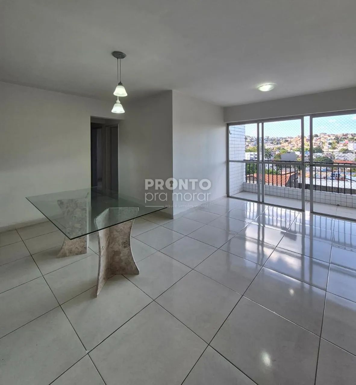 Apartamento com 3 quartos em Casa Amarela