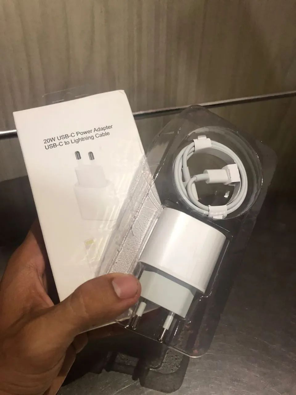Carregador de iPhone 