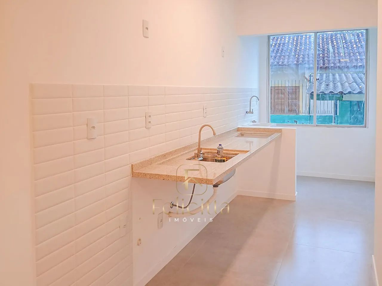 Apartamento 3 quartos (1 suíte) na Agronômica