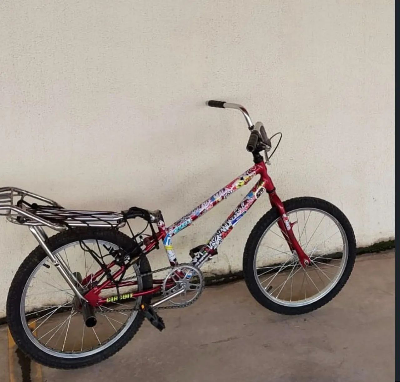 Bicicleta (montadinha própria para grau) Aro 20  - Foto 3