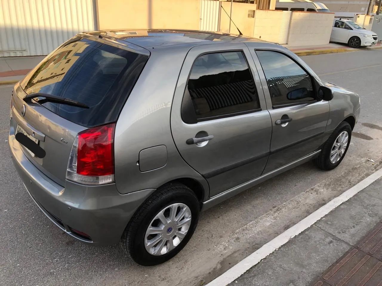Fiat Palio Celebration 1.0 Fire Flex 8V 4P 2008 - Foto 3