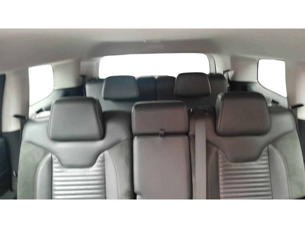 Jeep Commander Limited T270 1.3 TB Flex Aut., foto 13 de 16