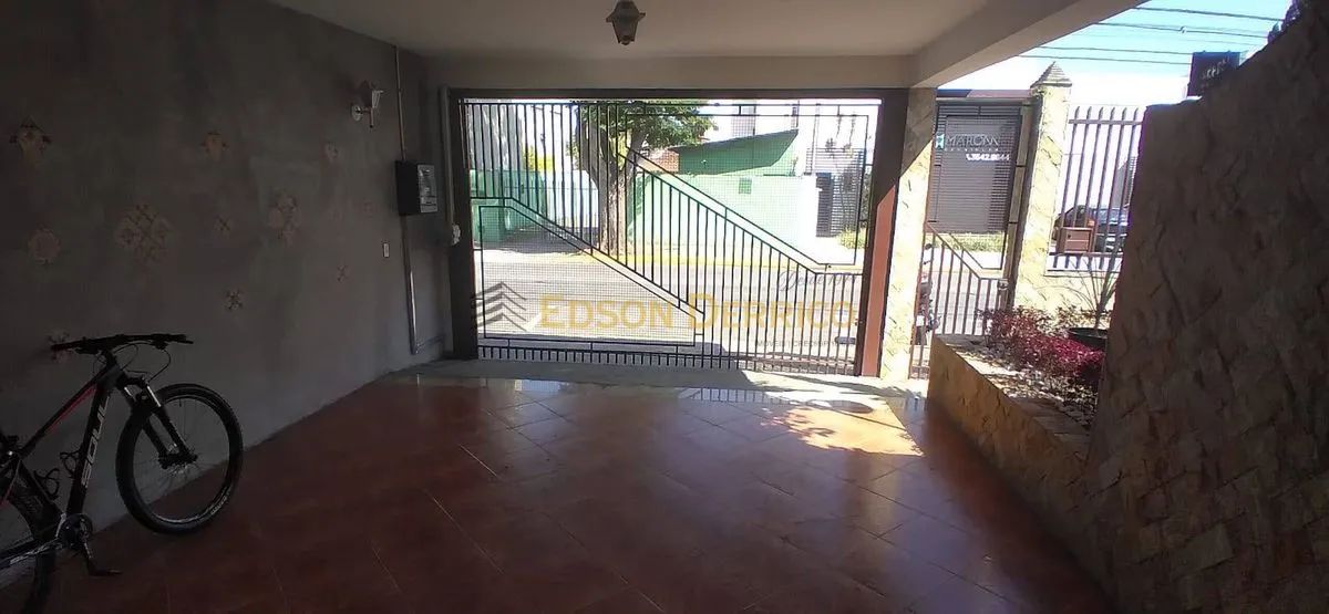Casa com 3 Quartos à Venda, Centro - Pindamonhangaba - Foto 2