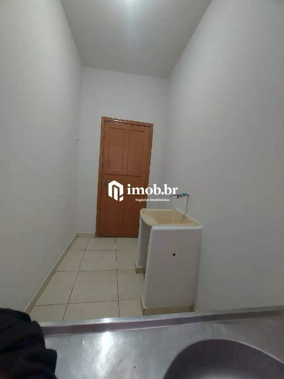 Kitnet para locação no Centro com sala e quarto - Foto 5