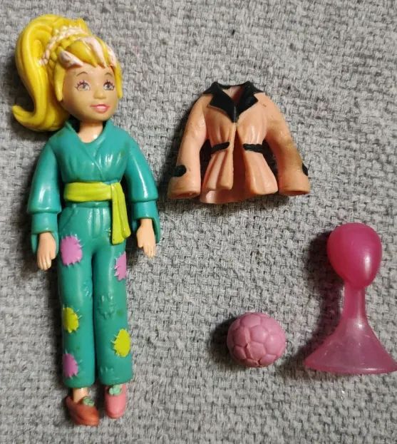 Polly pocket
