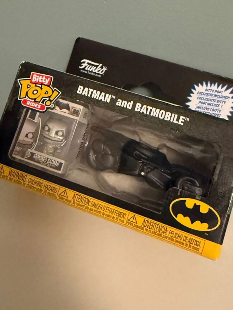 Bitty POP (rides) BATMAN e BATMÓVEL