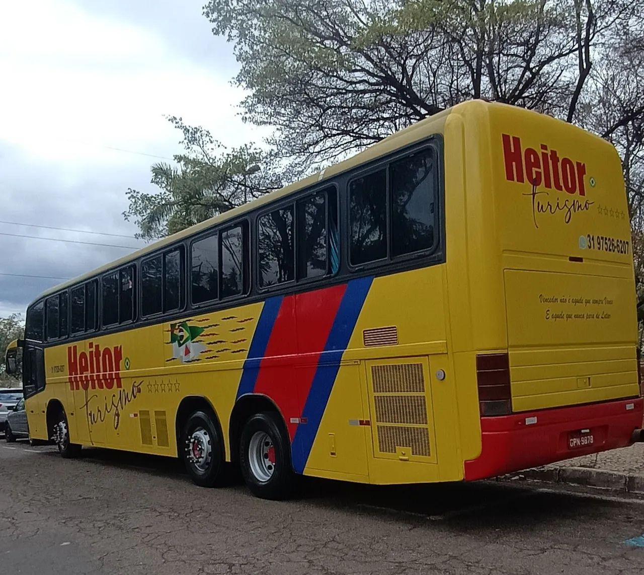 Vendo ônibus Mercedes bens 0400 - Foto 5