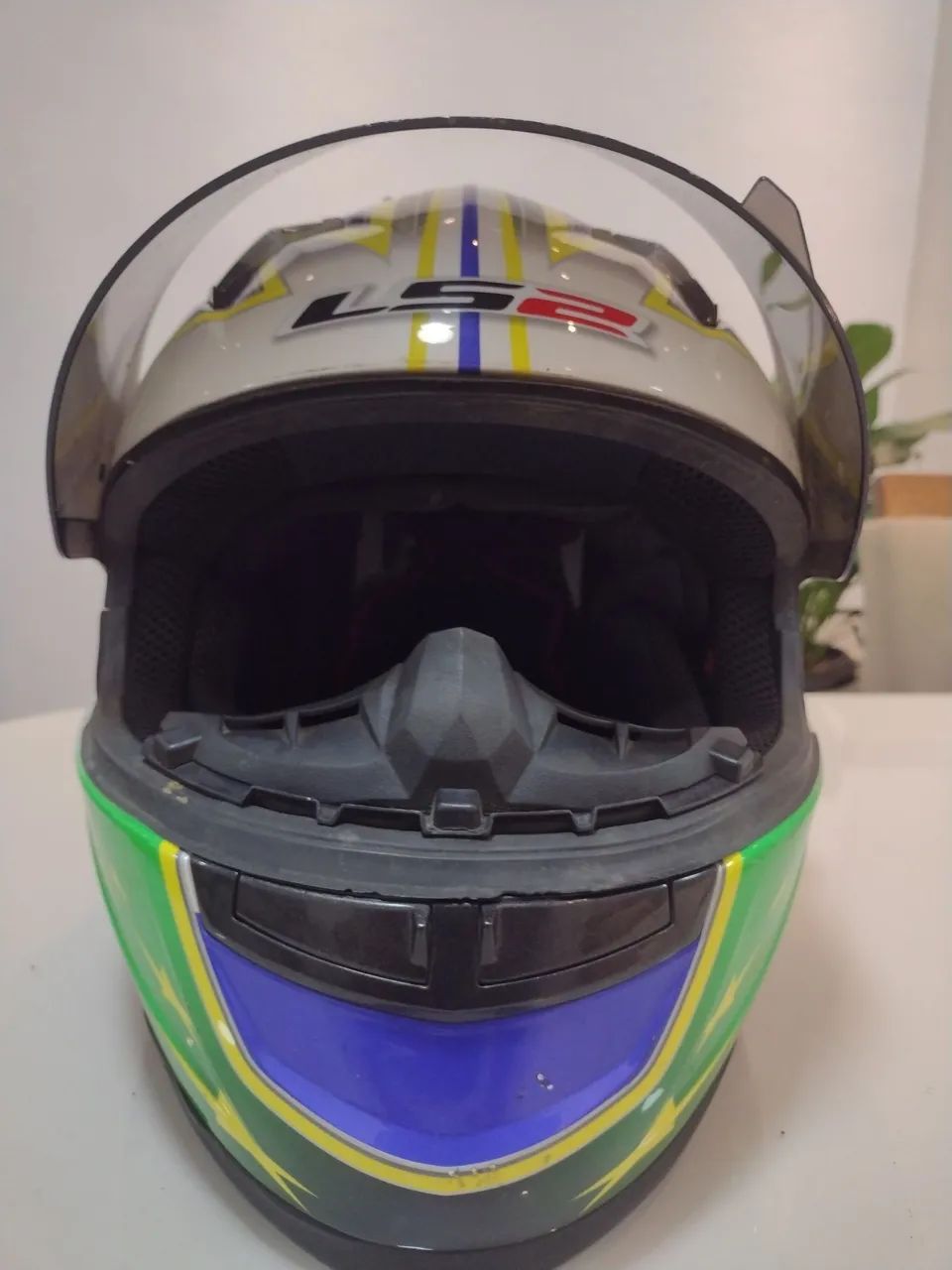 Vendo capacete LS2 R$450,00 - Foto 4