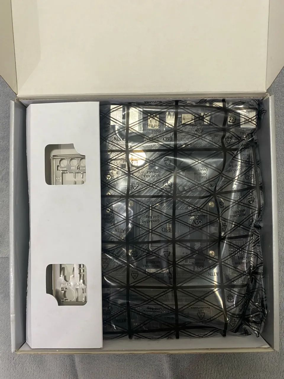  A520M Asus TUF Plus AM4 com Caixa - Foto 4