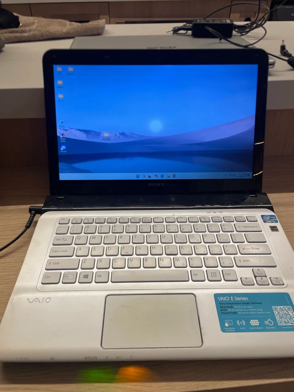 2 Notebooks - ASUS Vivobook e SONY Vaio - Foto 3