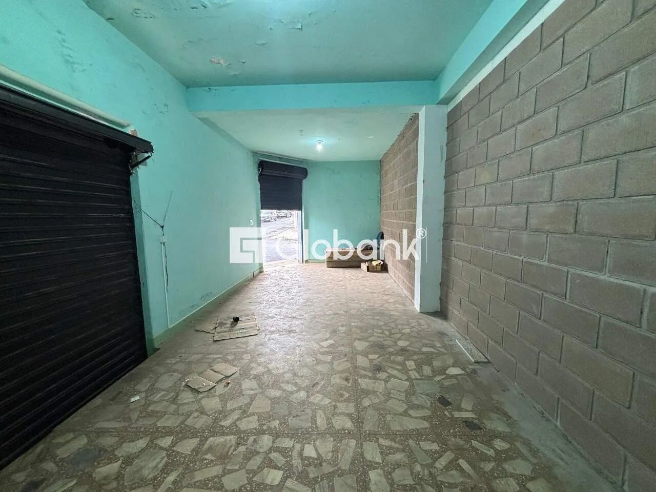 Ponto comercial com 1 banheiro e 80m², no bairro Centro. - Foto 3