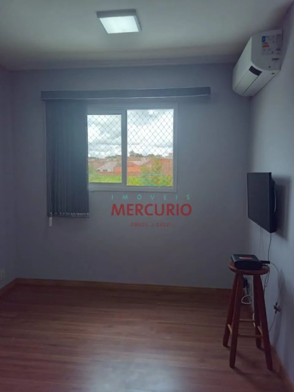 Apartamento com 2 dormitórios completo em armários, eletrodomésticos e ar - Foto 2