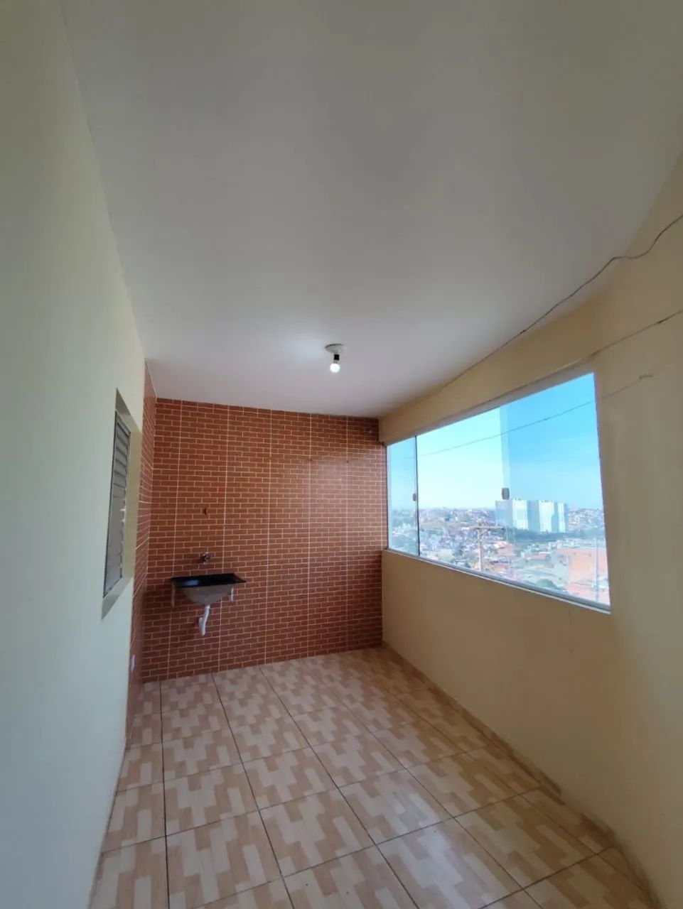 Aluga-se casa com 3 cômodos VILA SÃO PAULO Ferraz de Vasconcelos  - Foto 2