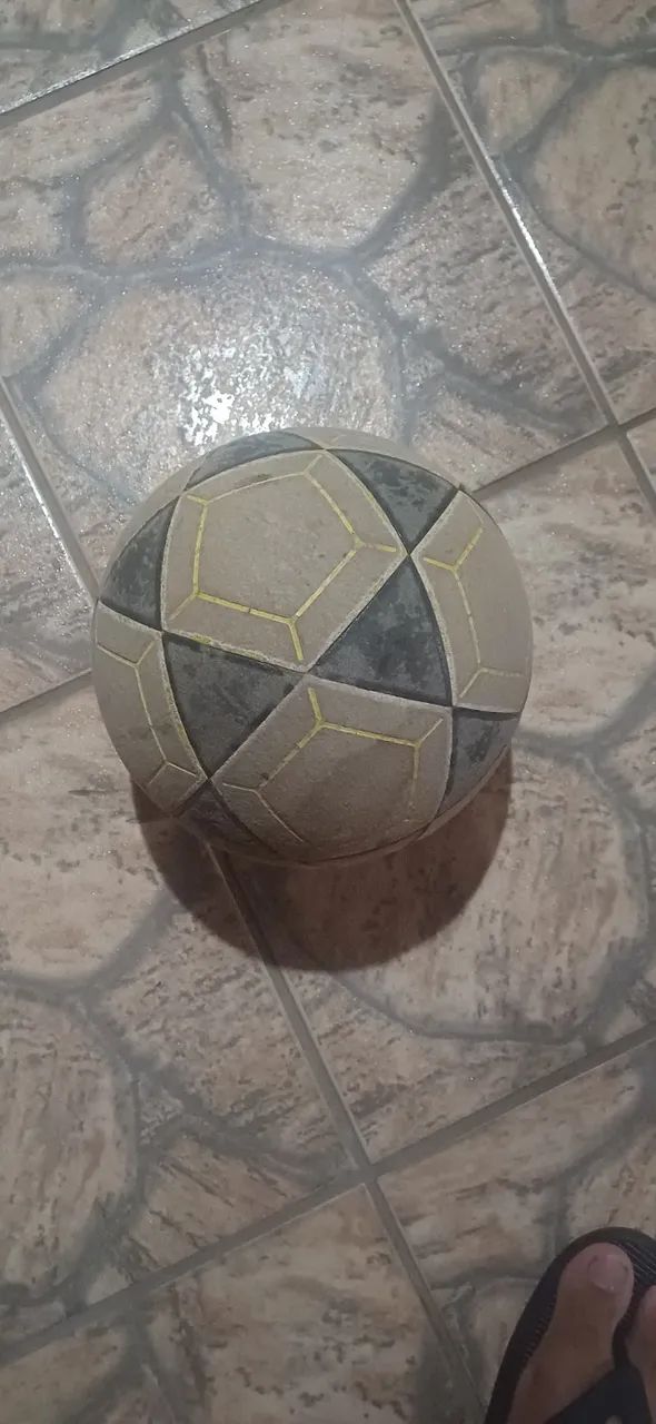 Bola