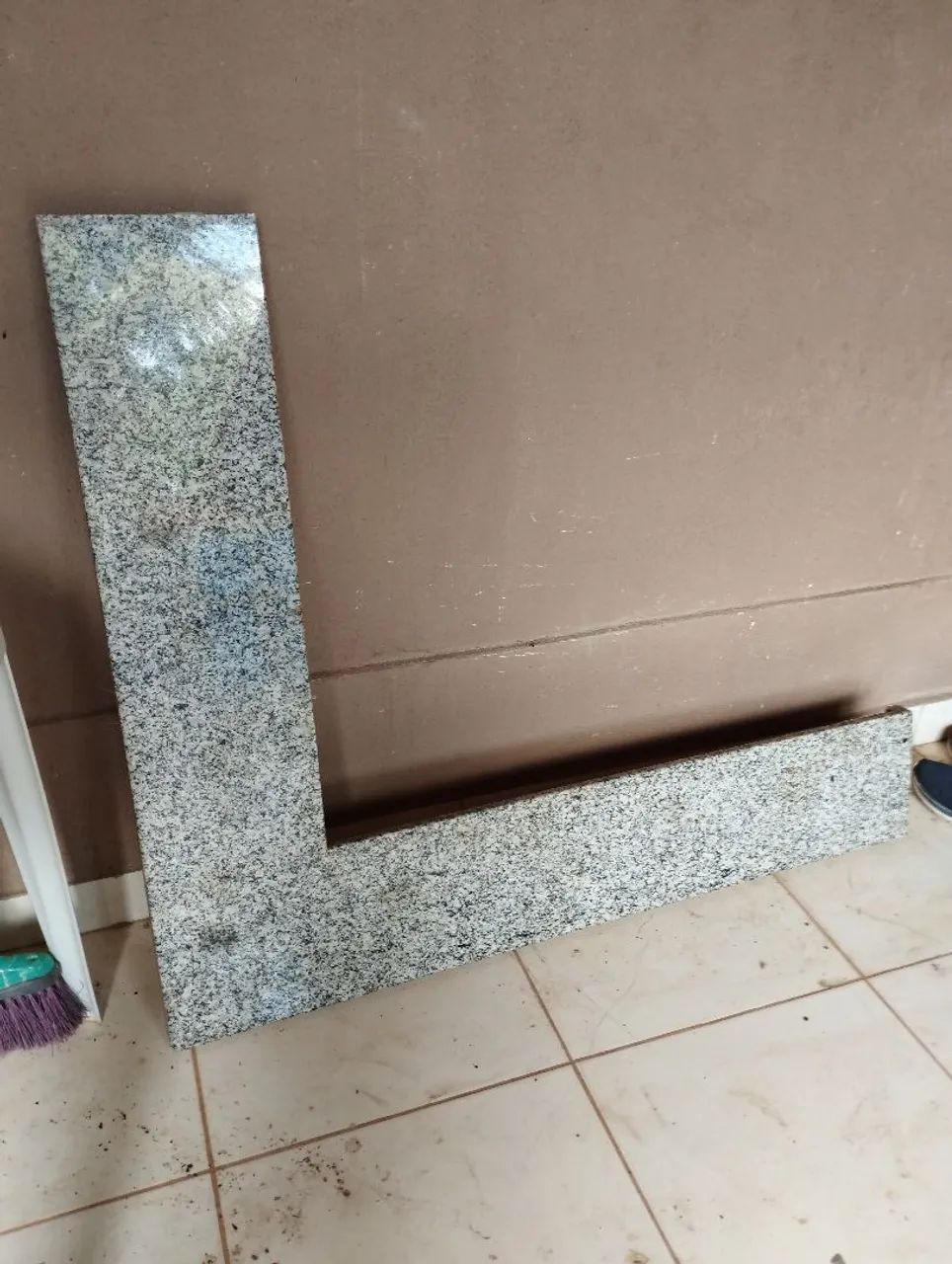 Pedra mármore para balcão.