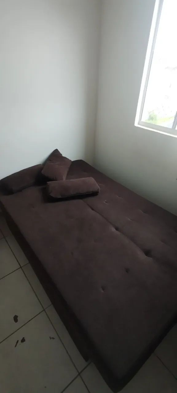 Sofá-Cama Marrom + Puff+ 3 Almofadas (Completo) - Foto 4