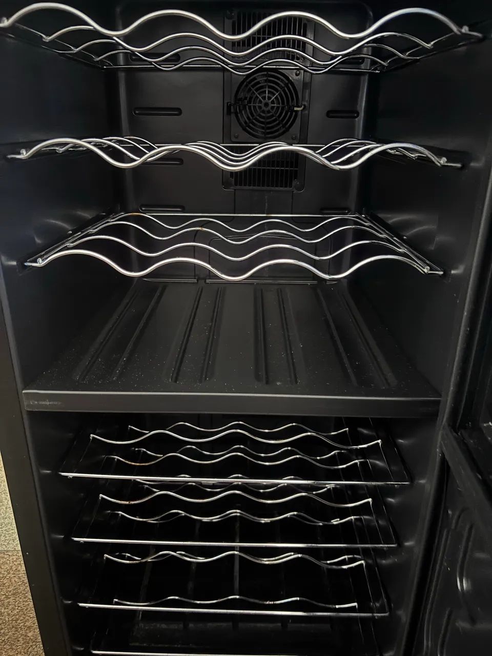 Vendo adega da Procheff semi nova  - Foto 2