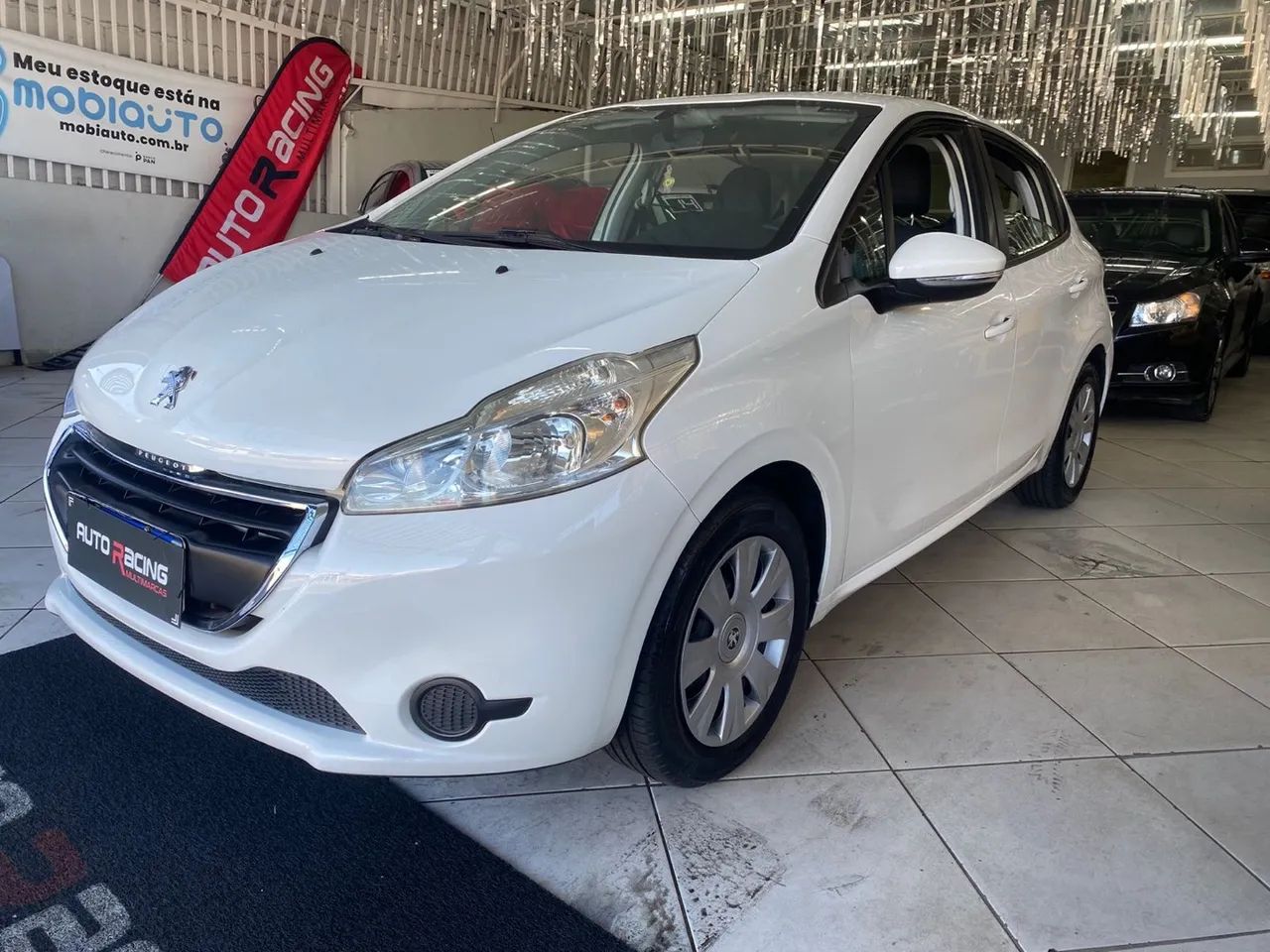Peugeot 208 Active/active Pack 1.5 Flex 8V 5P 2014 - Foto 2