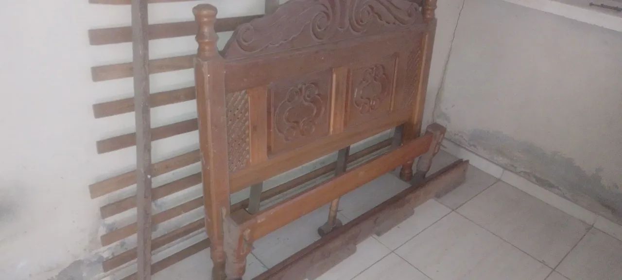 Cama de cerejeira completa