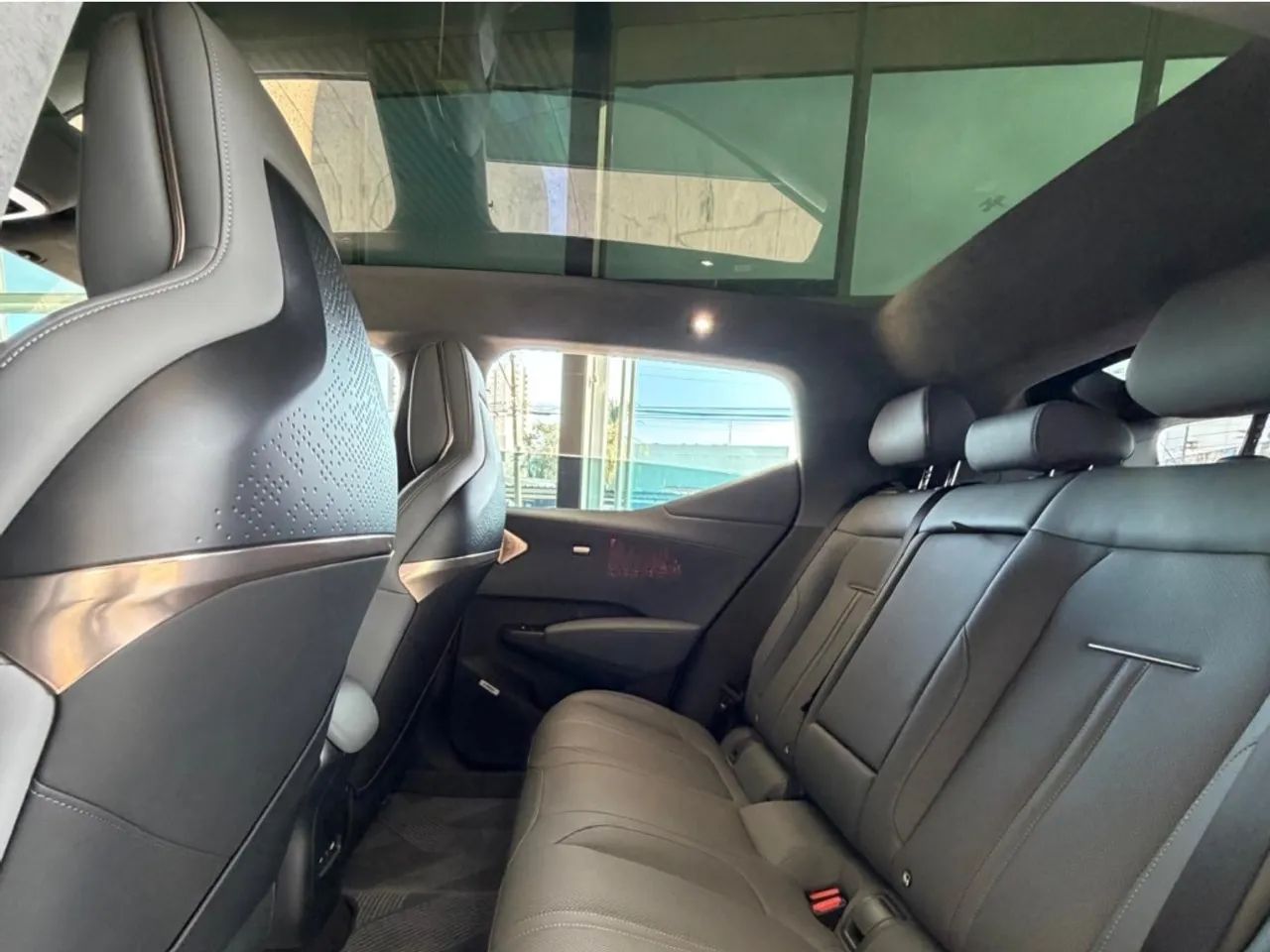 Zeekr X PREMIUM Premium (elétrico), foto 10 de 20
