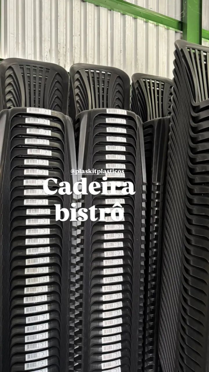 Cadeira de plástico Nova