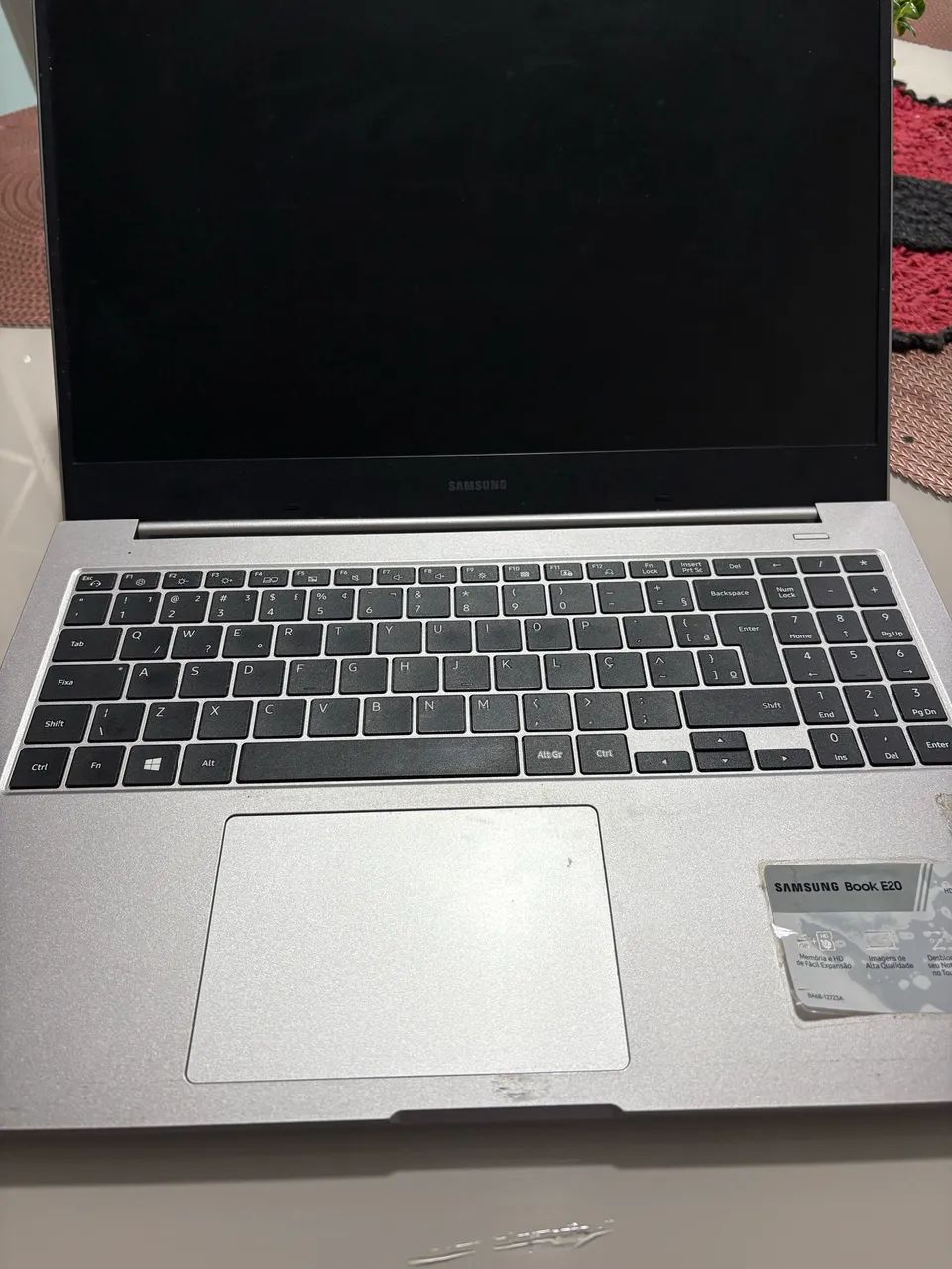 Vendo notebook em ótimo estado 