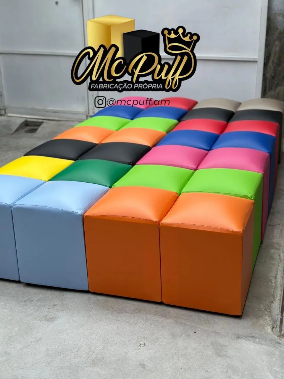 Puff Padrão em diversas cores?