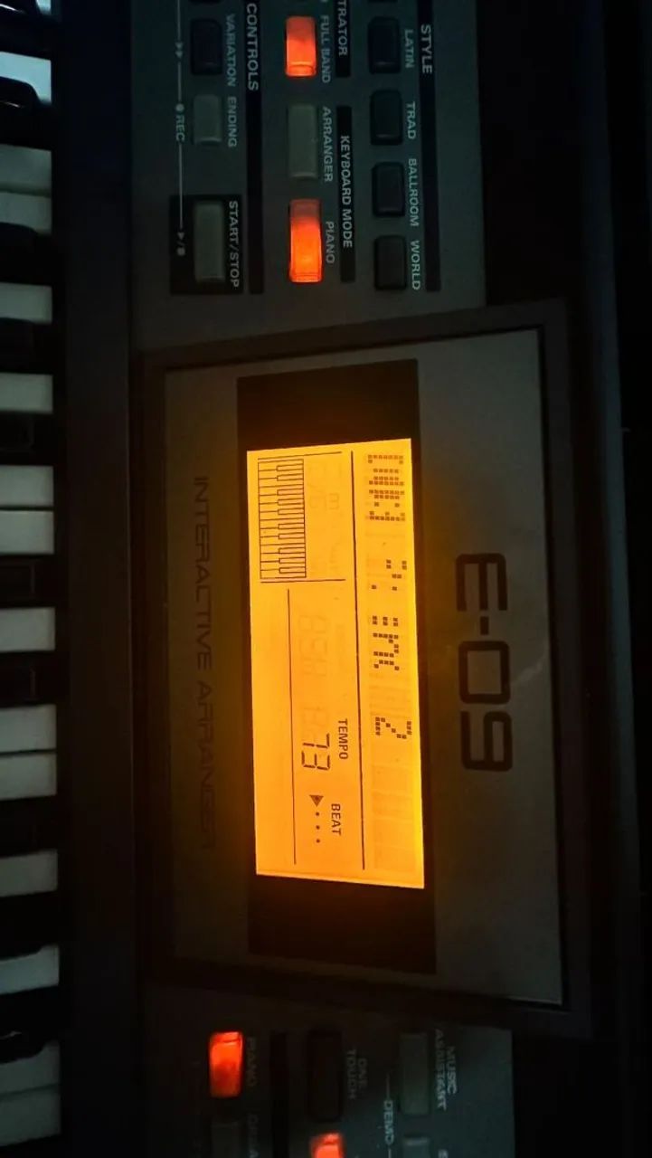 Teclado rolando e09 - Foto 4