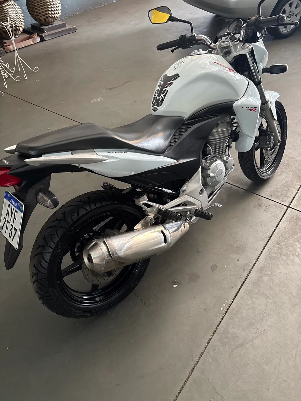 CB300 R  - Foto 2