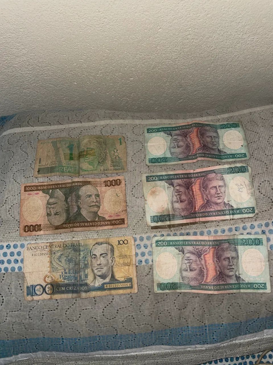Cédulas antigas para colecionadores 