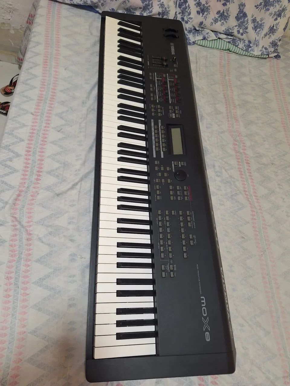 Yamaha mox8  - Foto 4
