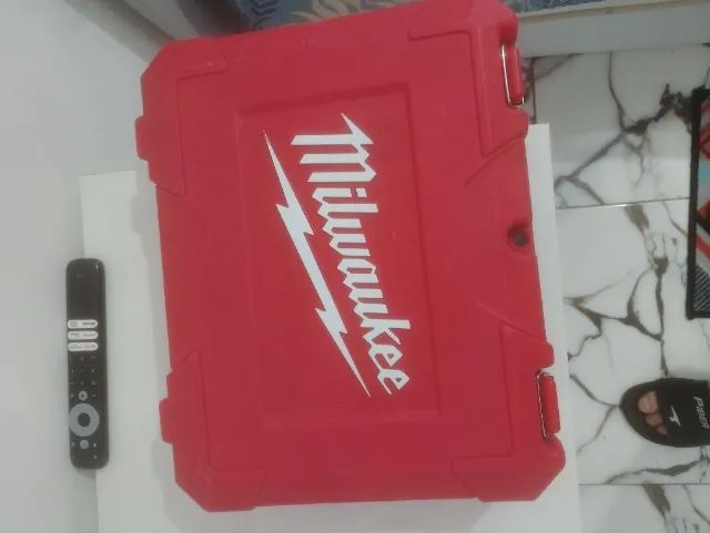 Parafusadeira Milwaukee 