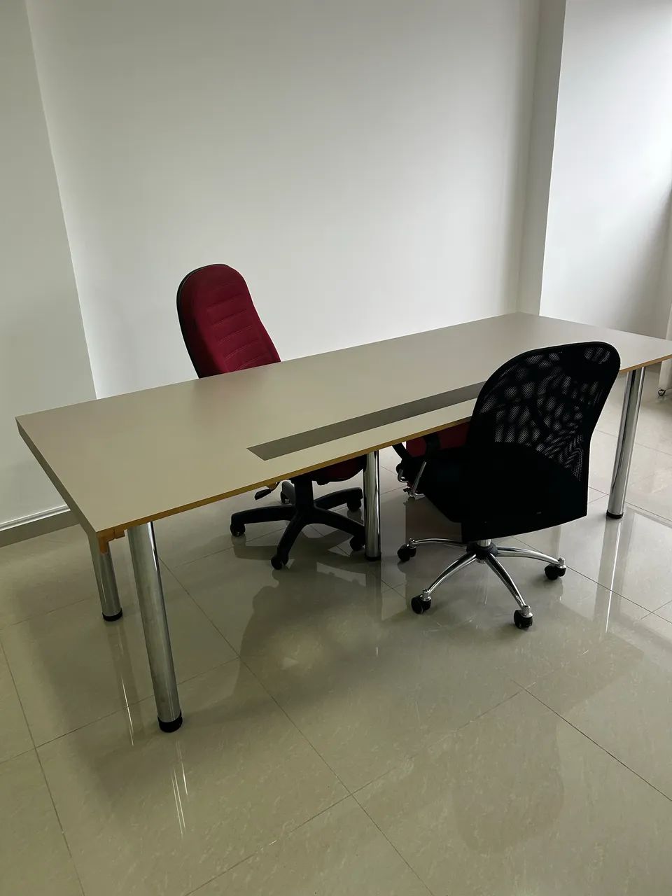 Mesa de trabalho 02 lugares. Imperdível!