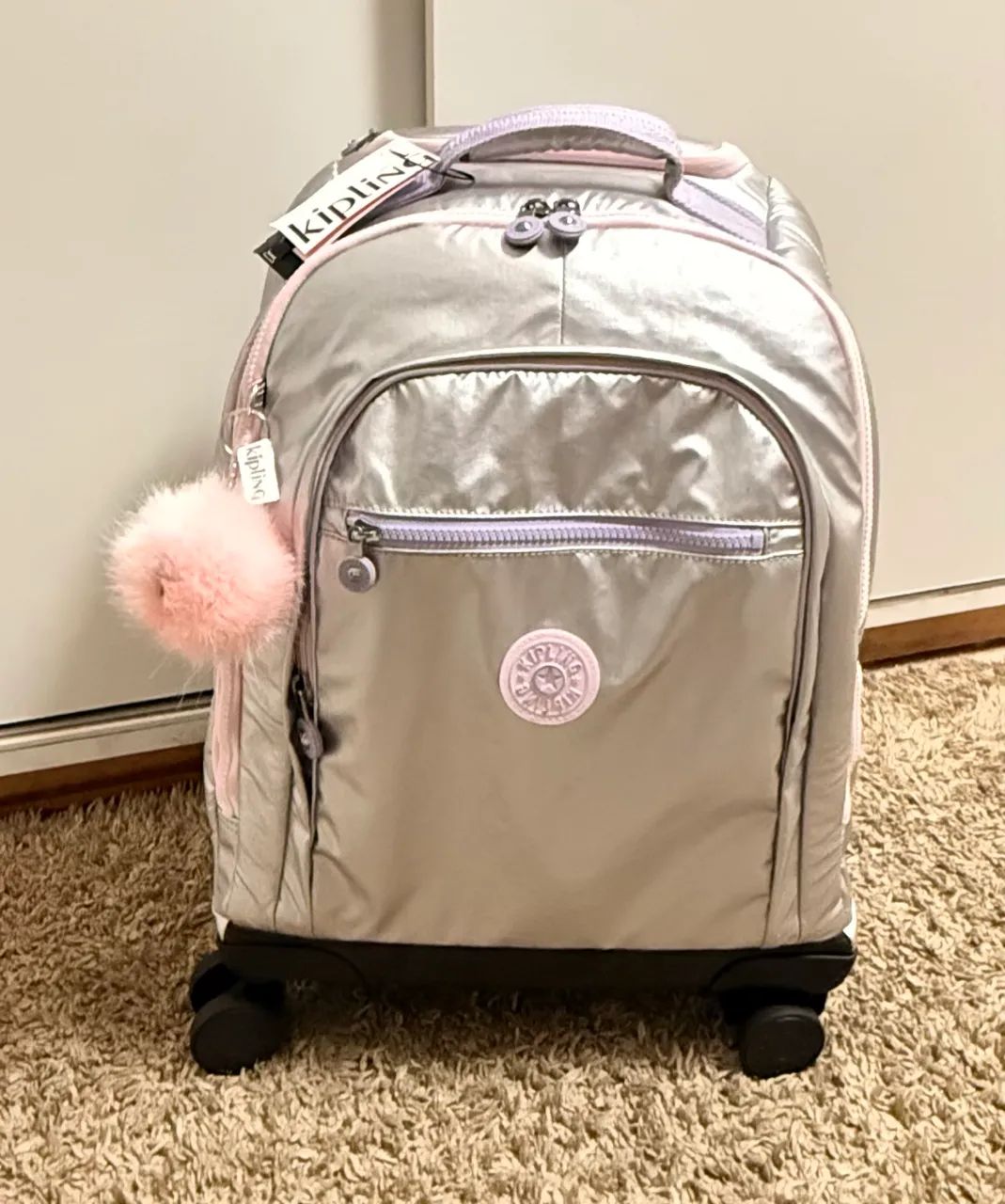 Mochila Kipling New Zea Prata | Importada dos EUA | Nova - Sem Uso - Na Embalagem