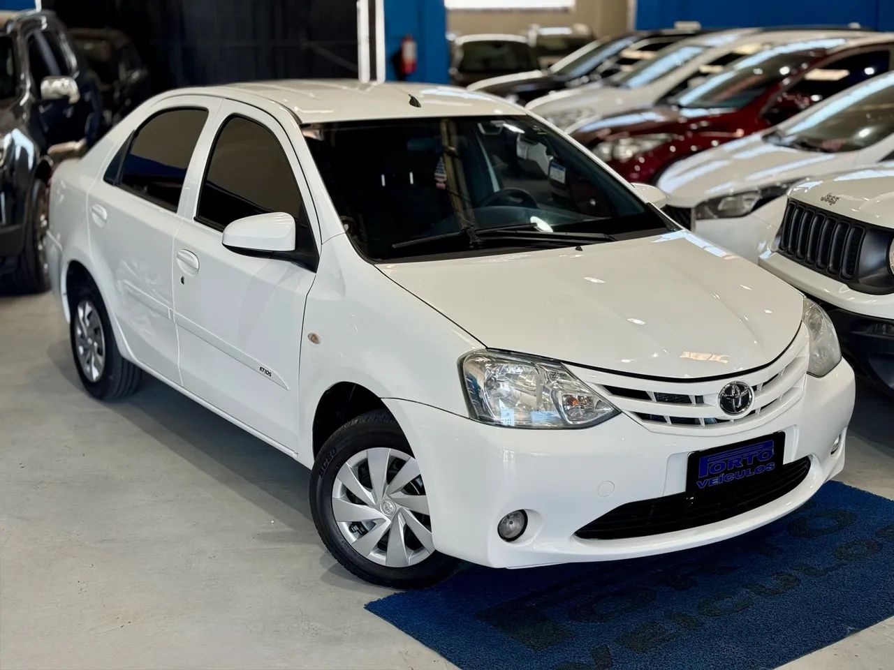Toyota Etios ETIOS X Sedan 1.5 Flex 16V 4p Mec. 2015