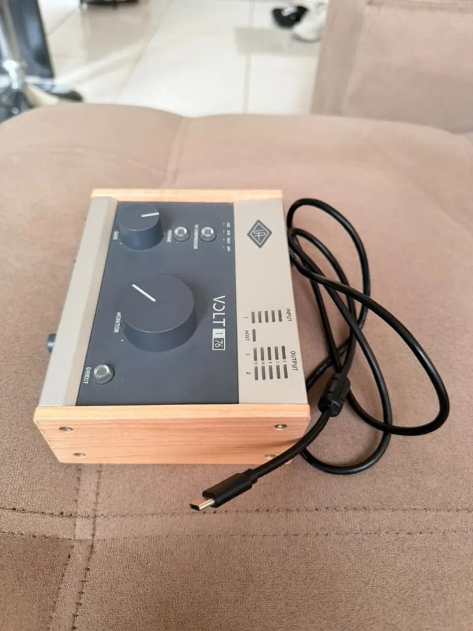 Universal Audio Volt 176 - Interface de Áudio USB - 24-bit/192 kHz - Phantom Power 48V - Foto 4