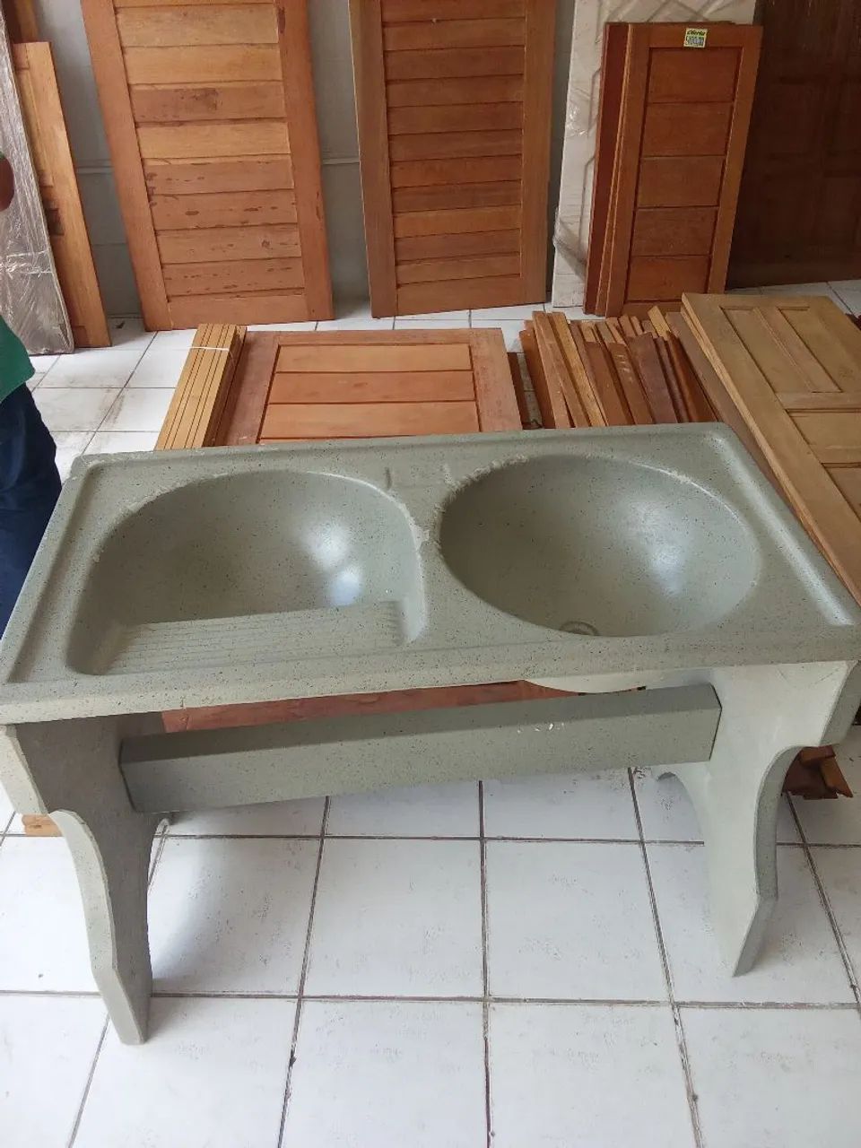 Pia de cimento bem resistente  - Foto 2