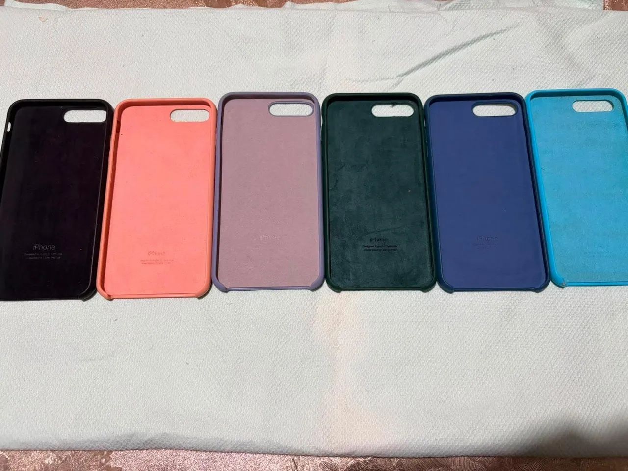 Kit 6 Capinhas de silicone para iPhone 7 e 8 plus, Usadas por pouco tempo. - Foto 2