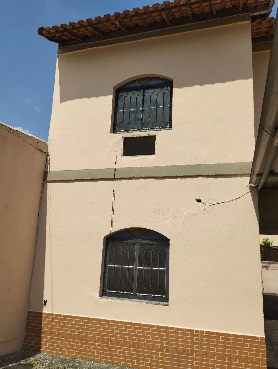 Alugo casa com 3 quartos RS 1600,00 - Foto 2