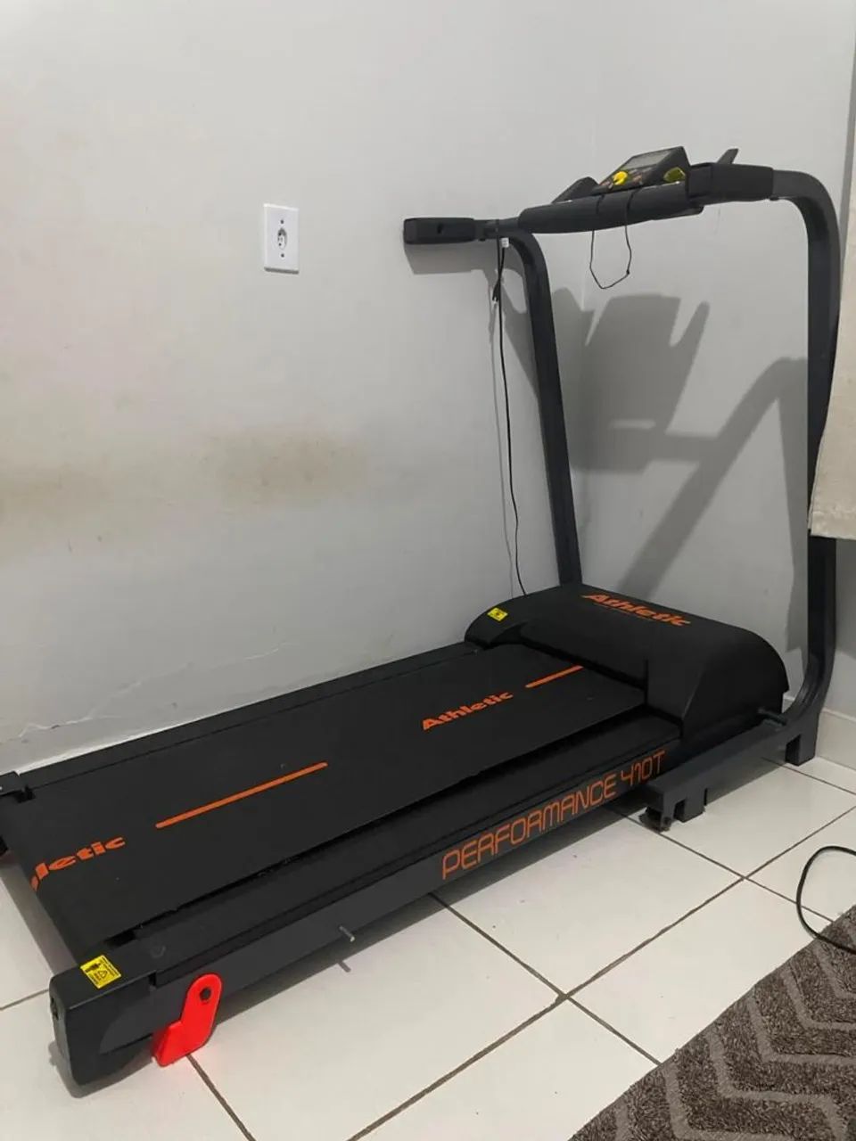 Esteira Atlhetic Performance 410T