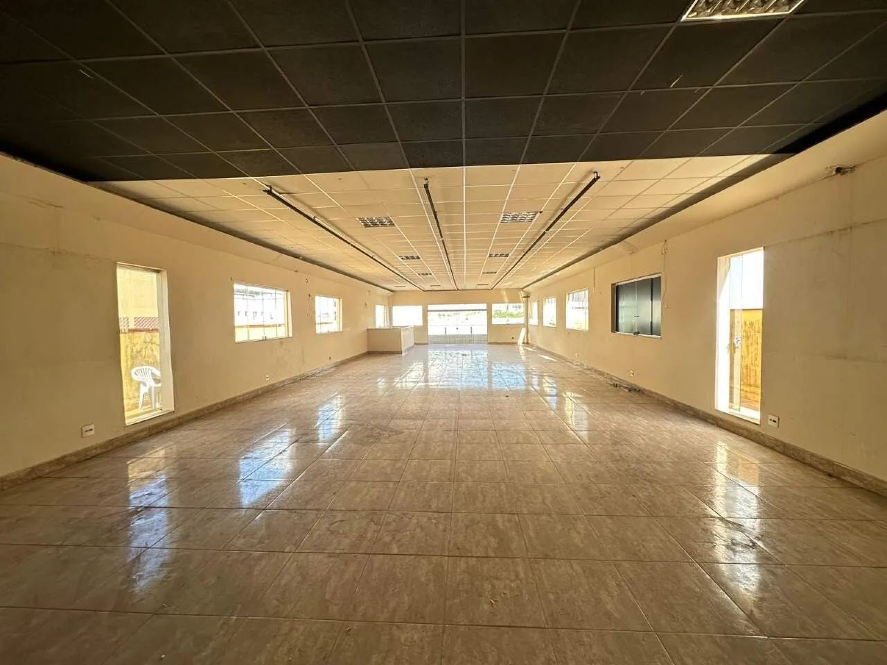 Andar comercial para alugar no Lindéia